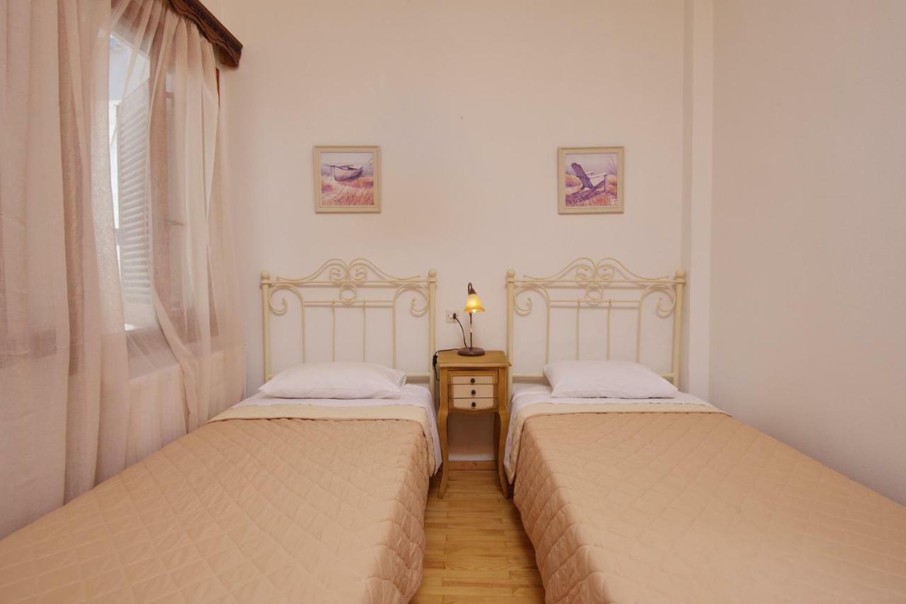 Appartement Theodora à Patitírion Extérieur photo